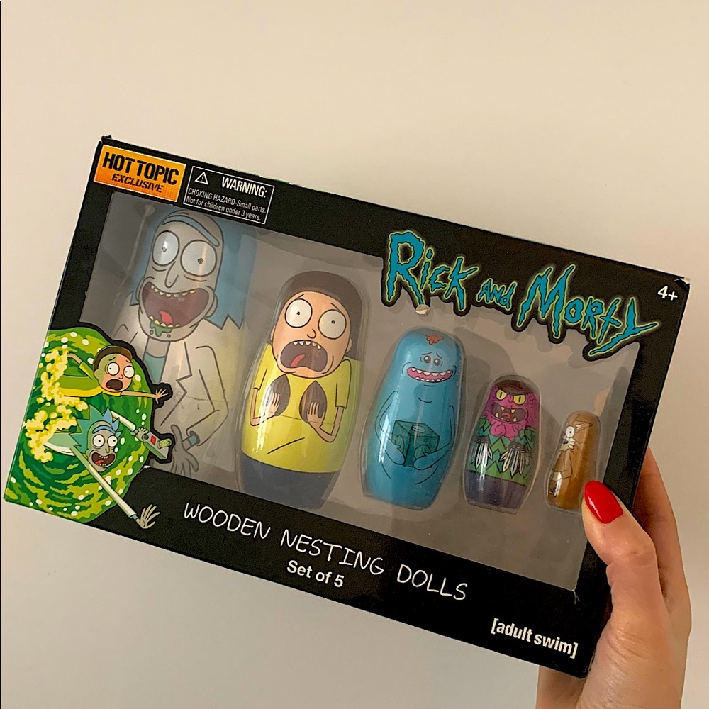 Rick And Morty Wooden Nesting Dolls Hot Topic Exclusive